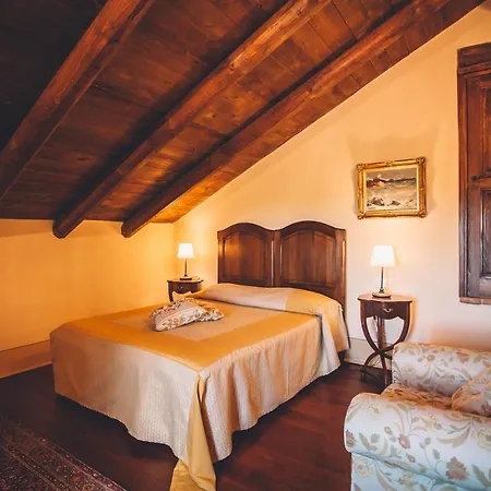 Castello Di Vaglio Serra Apart-hotel
