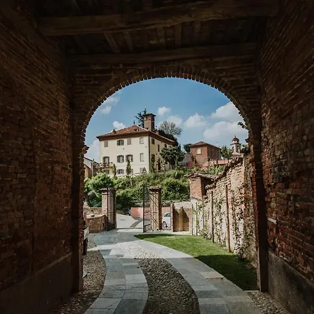Castello Di Vaglio Serra Apart-hotel *