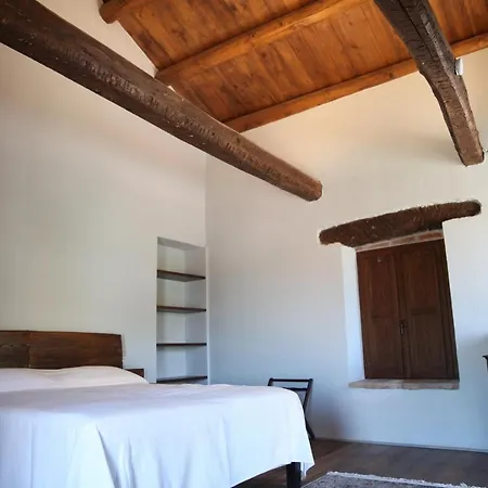 Castello Di Vaglio Serra Appart hôtel *