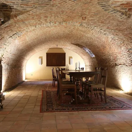 Apart-hotel Castello Di Vaglio Serra *